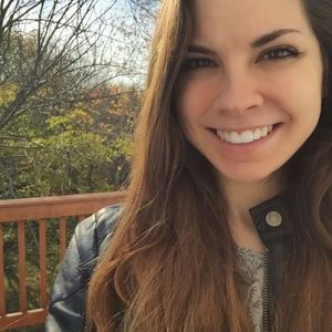 Meet your Posher, Vanessa